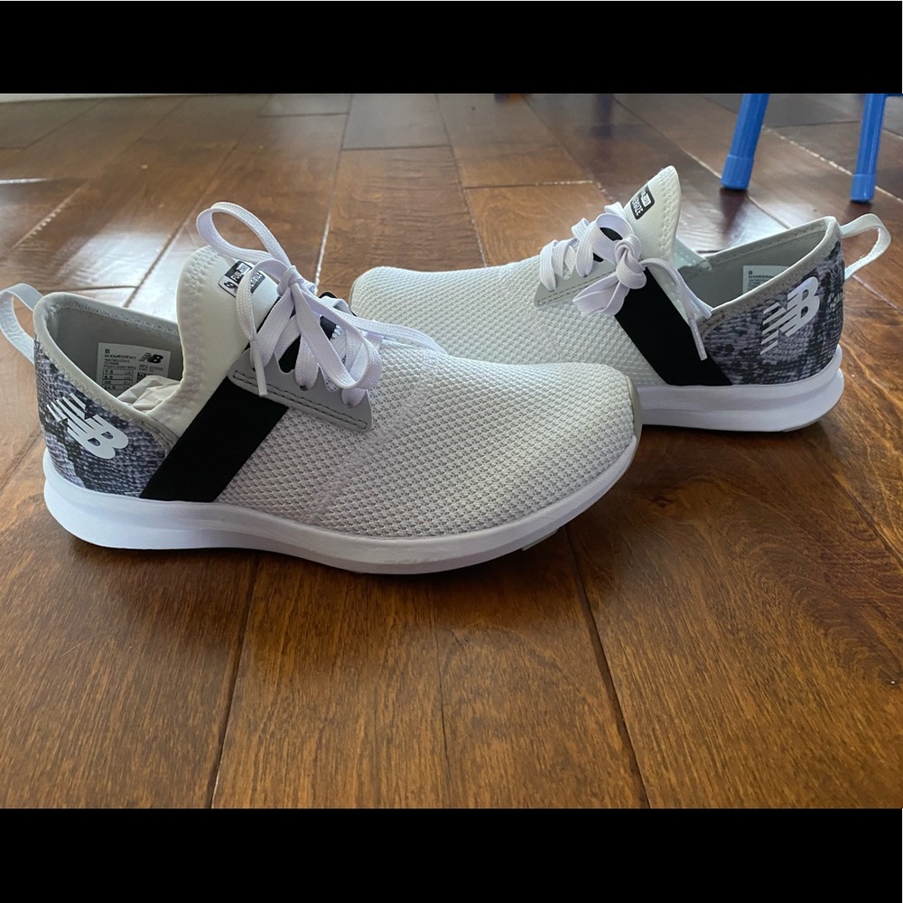 Brand new new balance tennis shoes